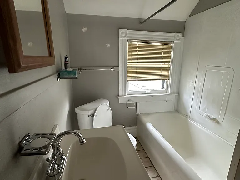 829 Miller Ave #2 — Photo 13