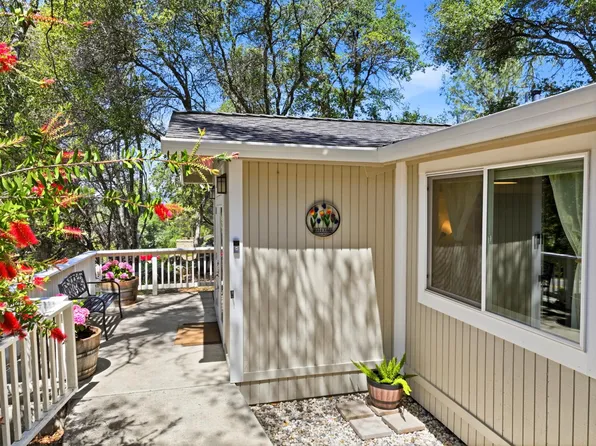 14419 Sun Forest Dr, Penn Valley, CA 95946