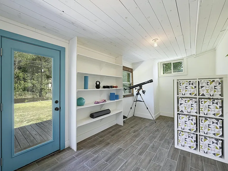4900 Hilldale Dr — Photo 16