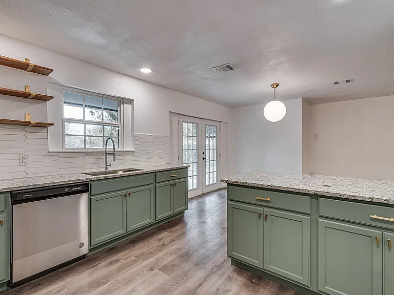 2110 Aggie Dr — Photo 18