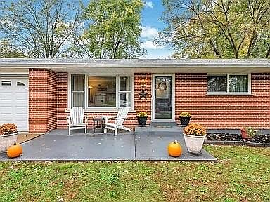 2nd image of 2327 Waukon Dr