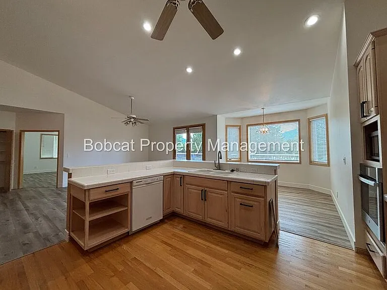 1300 Bridle Way — Photo 11