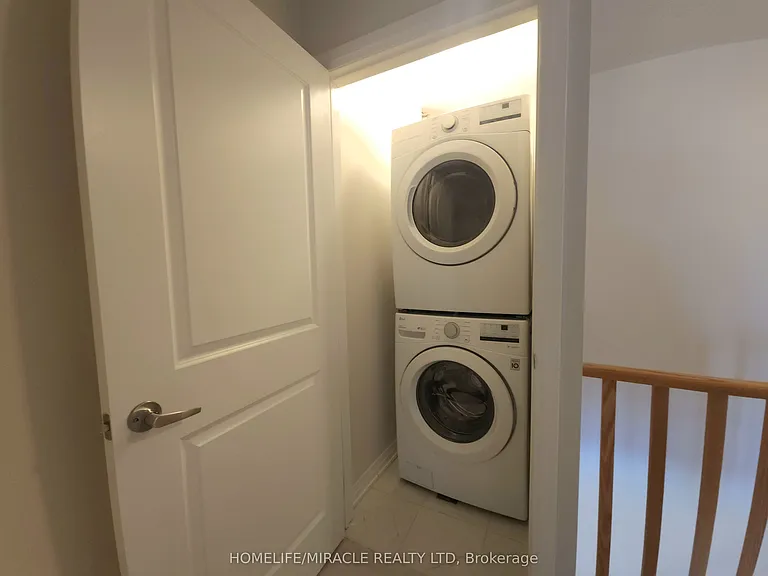 585 Colborne St E — Photo 19