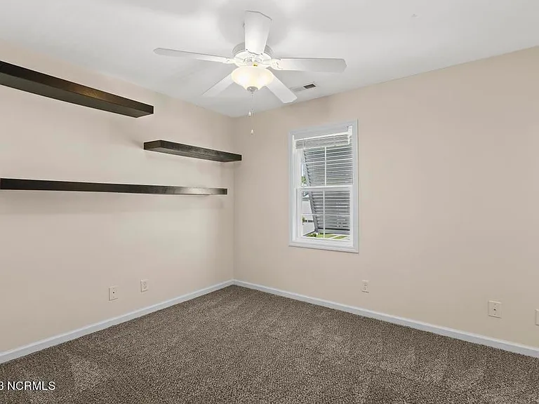 123 James Ave #A — Photo 17