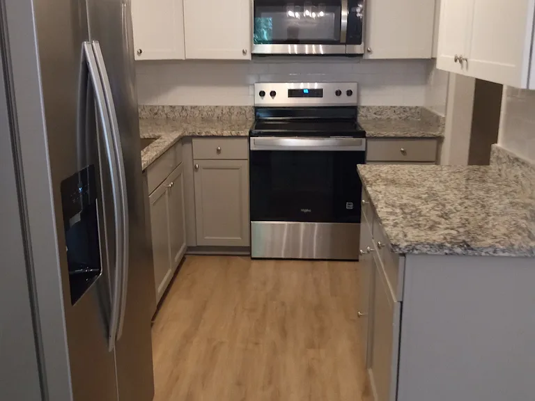 1829 Ivystone Dr — Photo 9