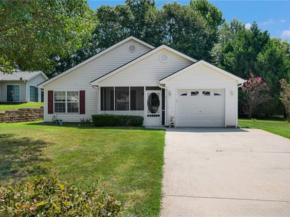 611 Hunters Ln, Anderson, SC 29625