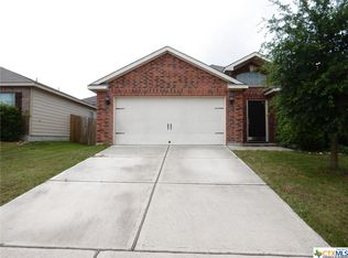 212 Sapphire Ln, Jarrell, TX 76537