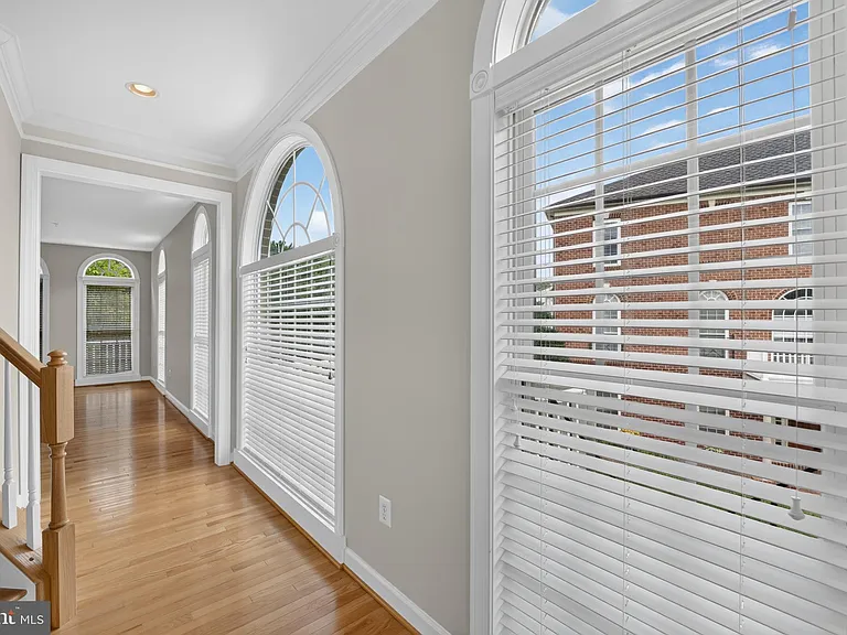 30 Sharpstead Ln — Photo 10