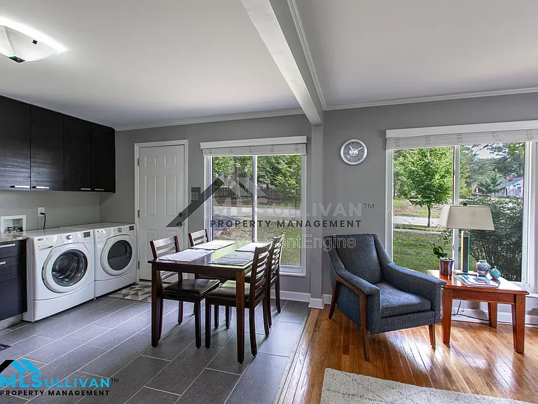 1021 Sedgefield St — Photo 10