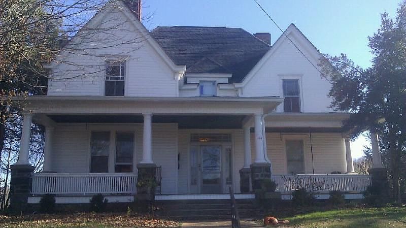 124 logan ave