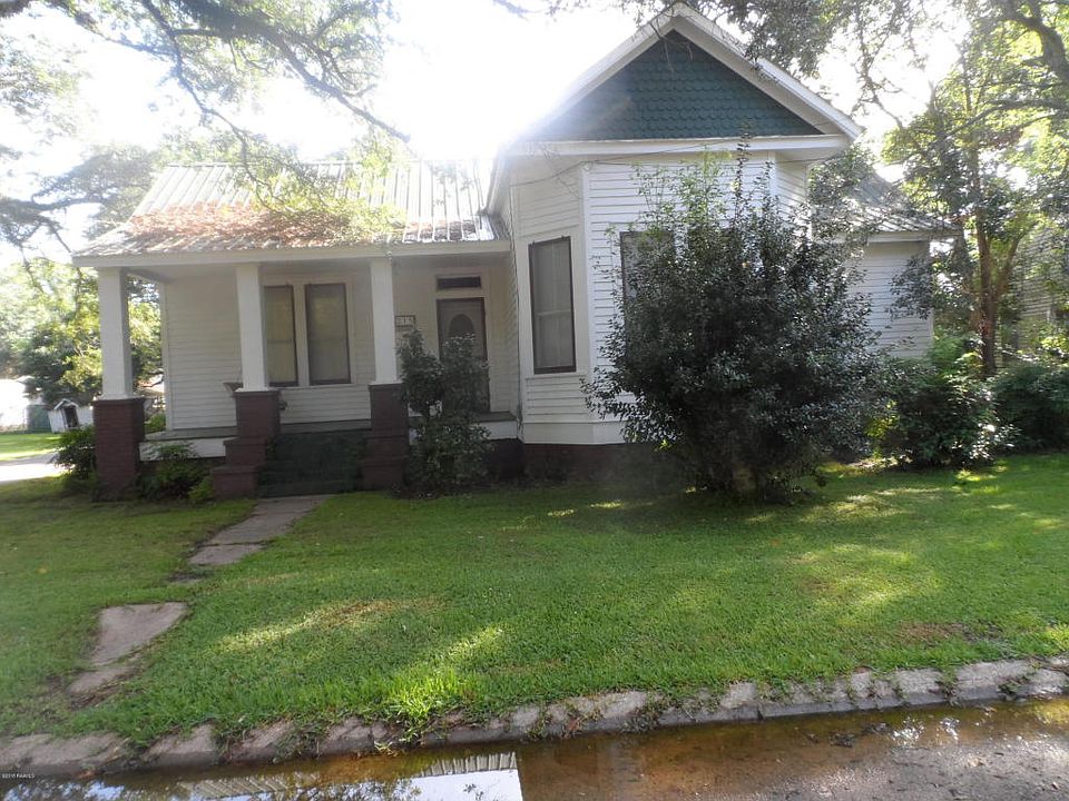 1st image of 215 E Washington St