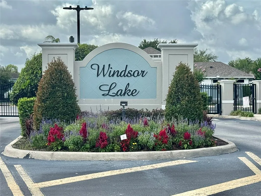 2 bed, 2.5 bath, 1144 sqft, $1,700 — Photo 3