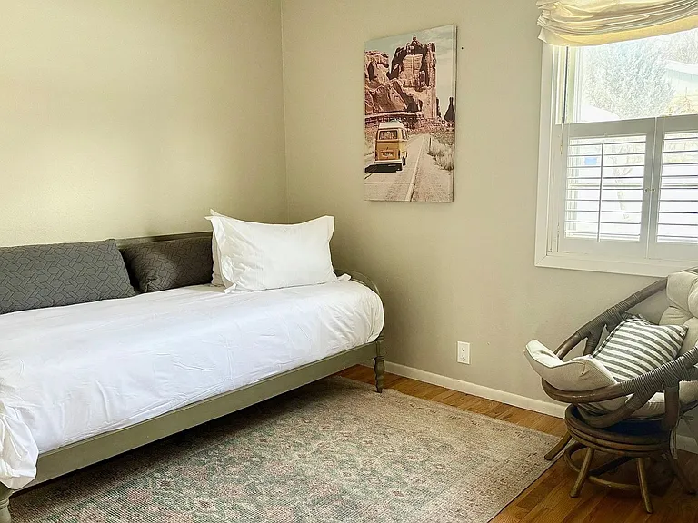 2516 Orchard Dr — Photo 4