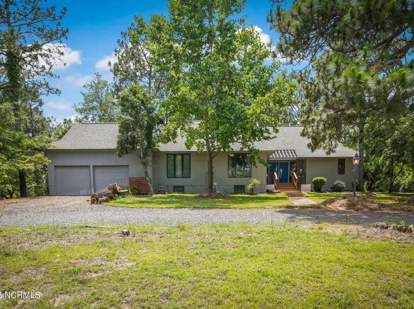 2 Dogwood Court, Foxfire Village, NC 27281