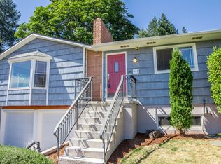 945 Hilltop Dr NW, Salem, OR