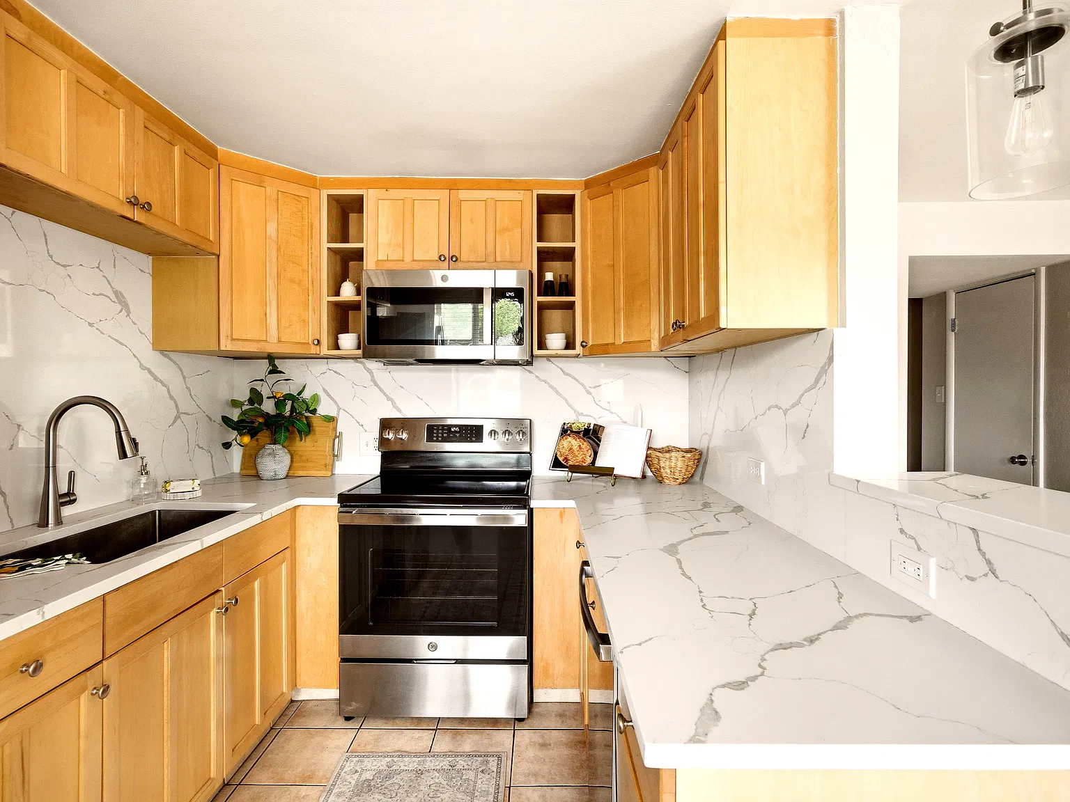 1 bed, 595 sqft, $2,000 — Photo 4