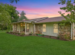 2092 Pippin Rd, Cookeville, TN 38501