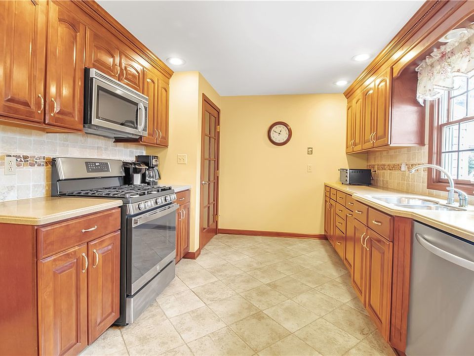 124 Cadman Dr, Williamsville, NY 14221 Zillow