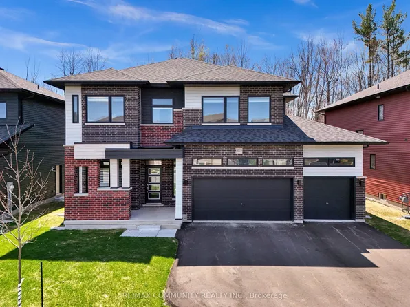 3169 Searidge St, Severn, ON L3V 8P8