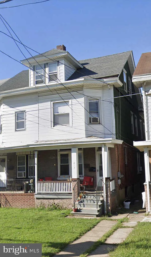 413 S Olden Ave photo 1