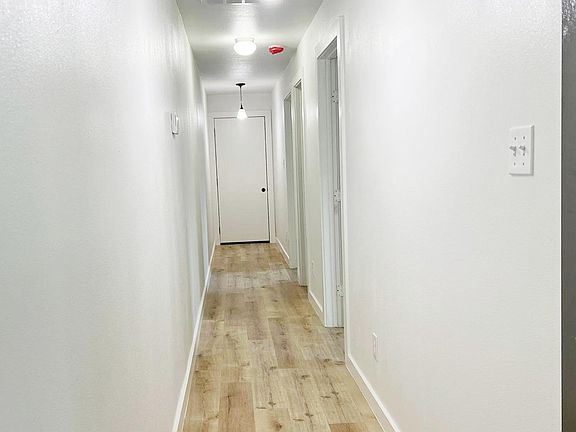 2nd image of 825 Holden St APT 1