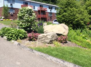 94 Maple St, Seymour, CT 06483