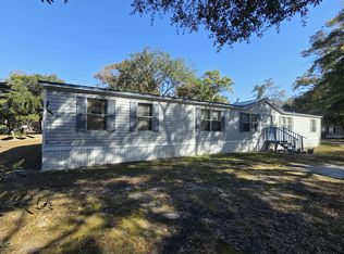13 Shannon Ln, Beaufort, SC 29906