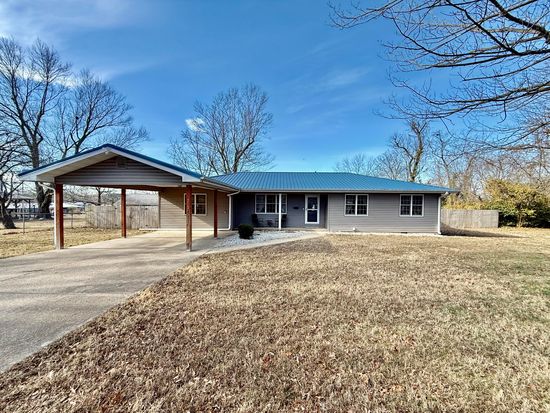 313 Quaker Avenue, Houston, MO 65483