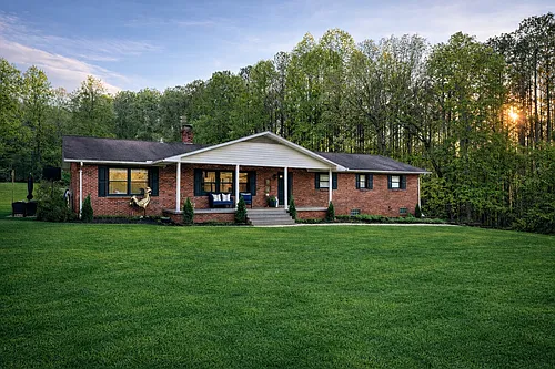 150 Little Creek Dr Photo 1