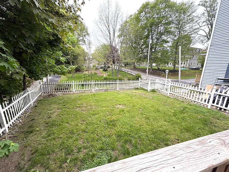 176 Laurel Hill Ave #1 — Photo 10