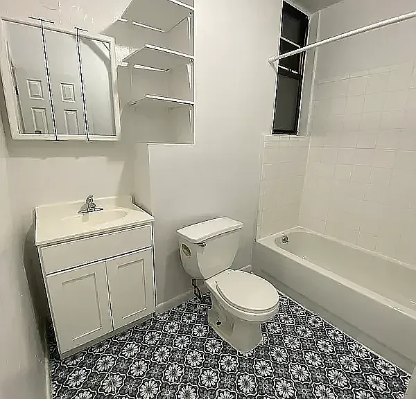 424 W 56th St #5 — Photo 9