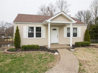 7001 Christopher Dr, Saint Louis, MO 63129