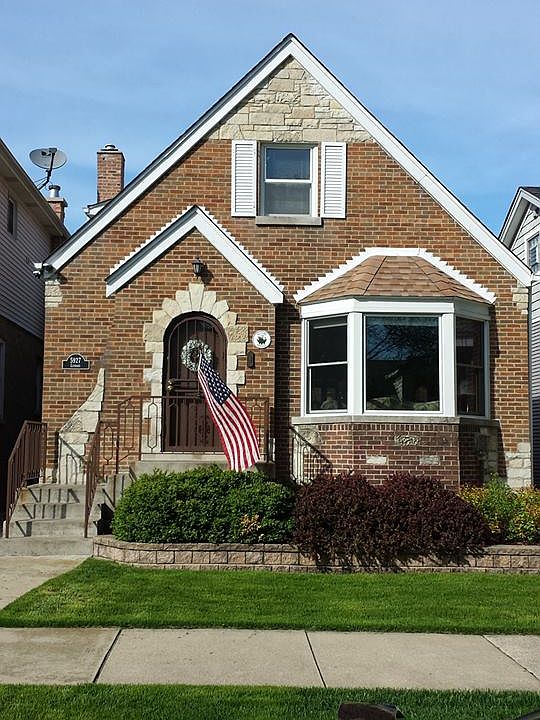 1st image of 5927 N Leonard Ave