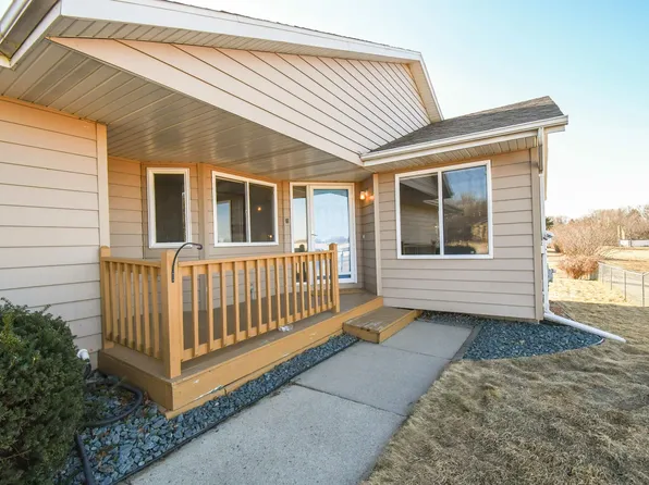 905 S Charlotte Ave, Sioux Falls, SD 57103