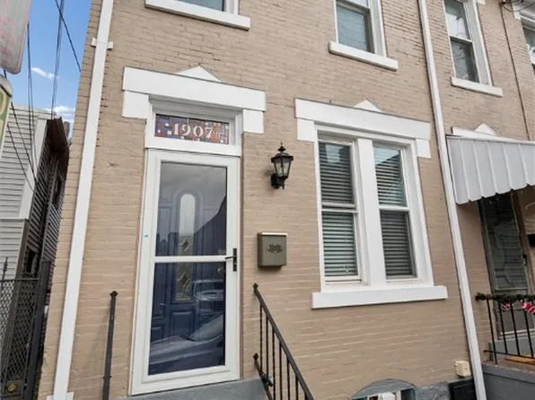 1907 Larkins Way, Pittsburgh, PA 15203