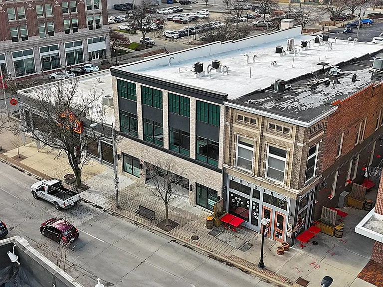209 N Neil St #202 — Photo 20