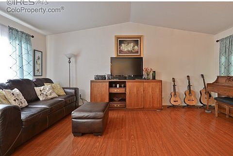 5th image of 966 Wolf Creek Dr