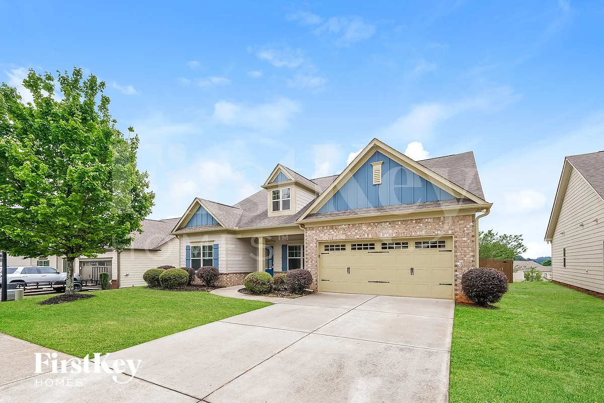 Building Photo - 4475 Clubside Dr