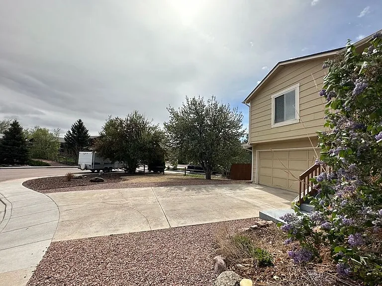 7345 Handcraft Ct — Photo 4
