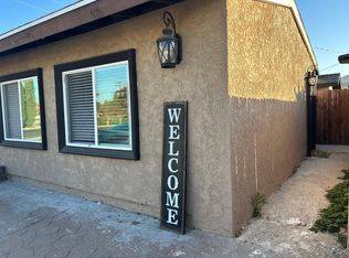 1890 Moore St, Simi Valley, CA 93065