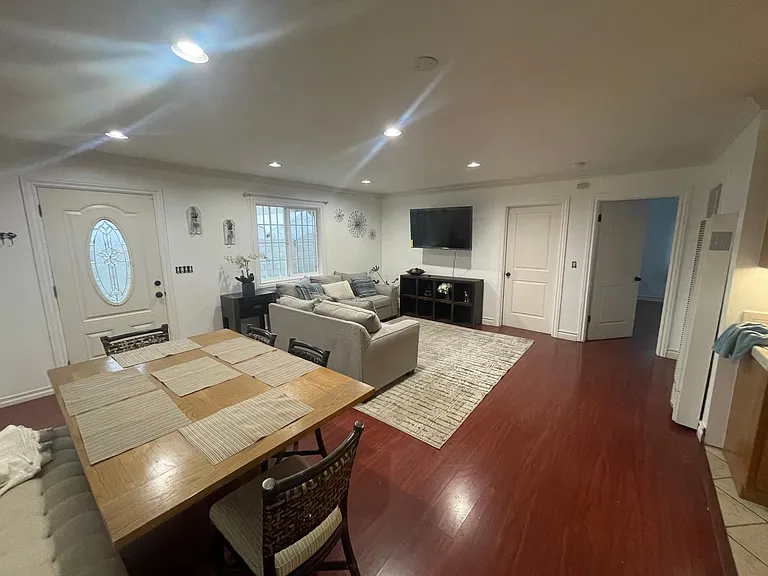 4228 Brighton Ave — Photo 9