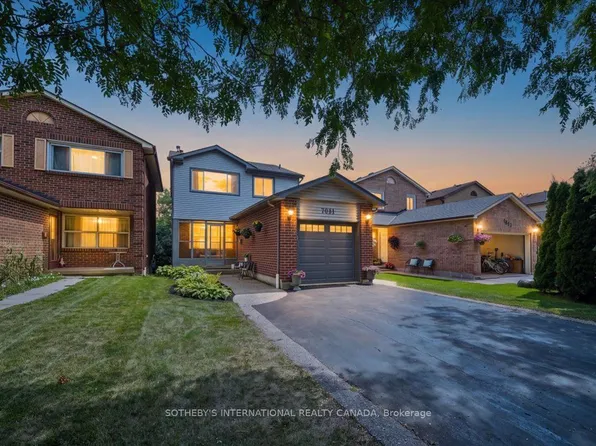 7031 Tamar Mews, Mississauga, ON L5N 3S2