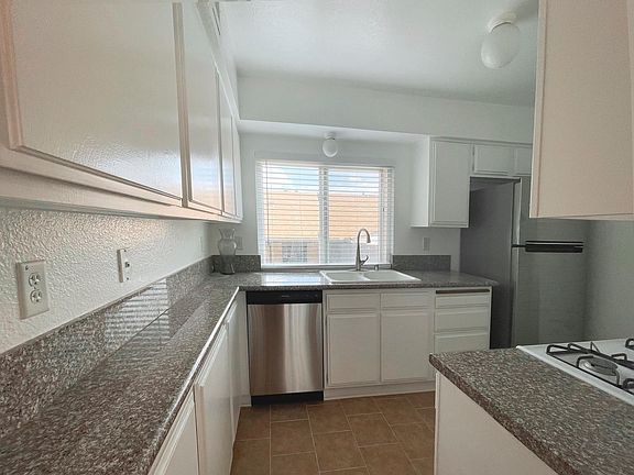 2nd image of 5706 N Fair Ave #207