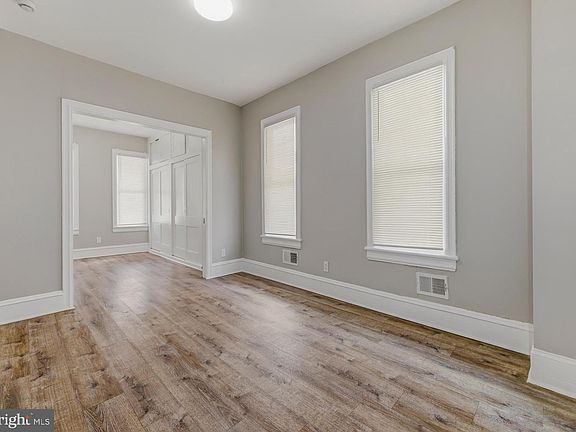 3rd image of 3007 Westfield Ave
