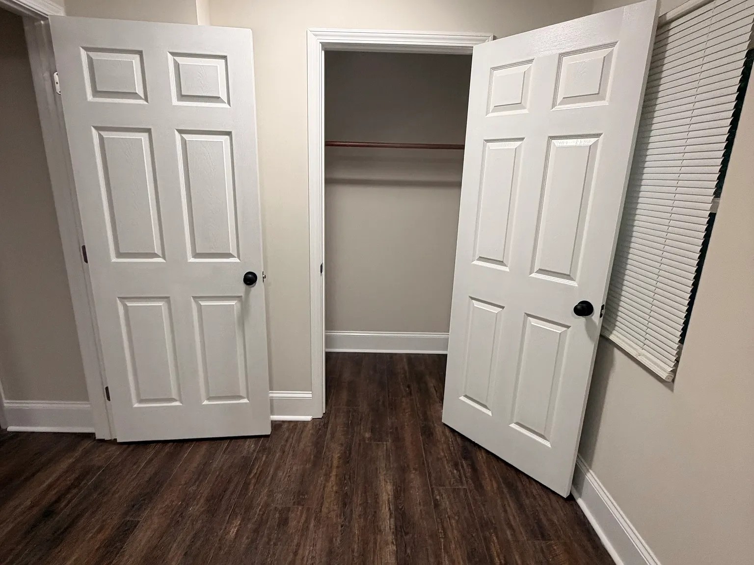 1 bed, 450 sqft, $1,600 — Photo 2