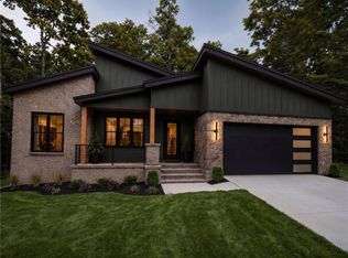 4 Ely Ln, Bella Vista, AR 72714