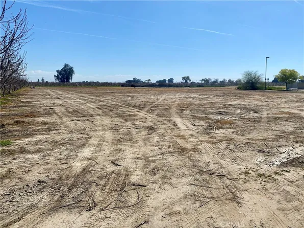 9837 9 1/4 Ave, Hanford, CA 93230