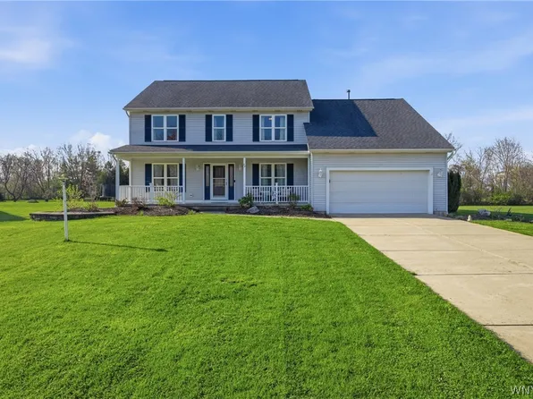 22 Ranch Trail Ct, Orchard Park, NY 14127