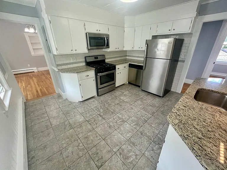 85 Warren Ave #2 — Photo 6
