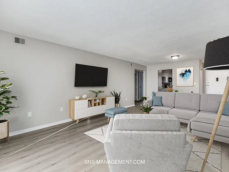Woodmere Apartments — Photo 30
